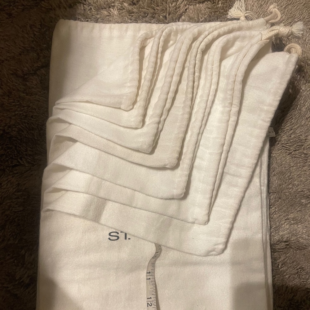 ST. JOHN duster bags In various sizes
